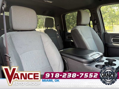 2024 RAM 3500 Big Horn Crew Cab 4x4 8' Box