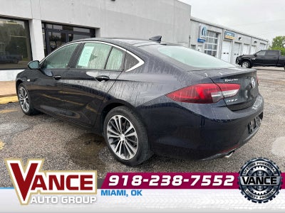 2018 Buick Regal Sportback Essence