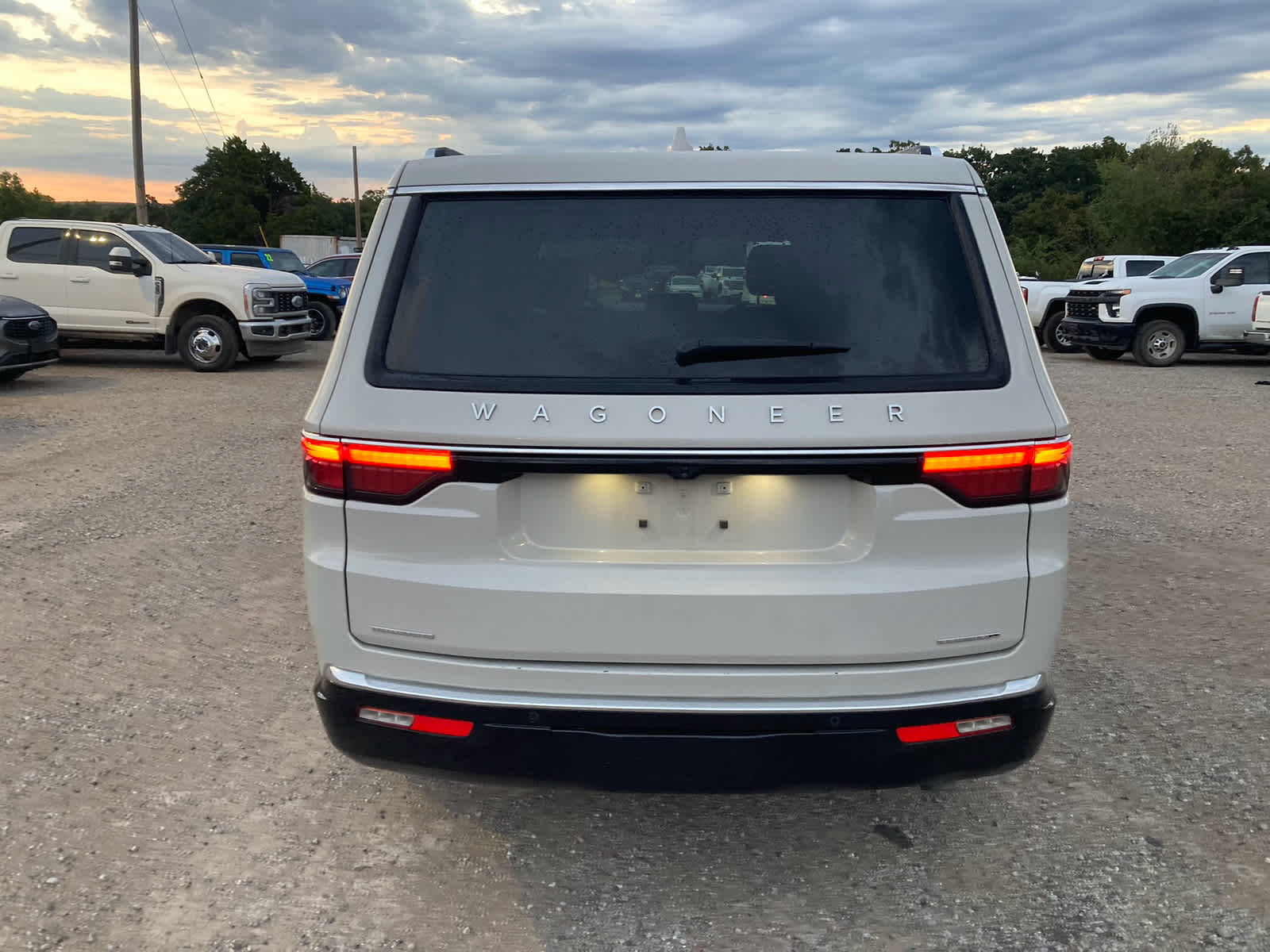 2022 Jeep Wagoneer Series III