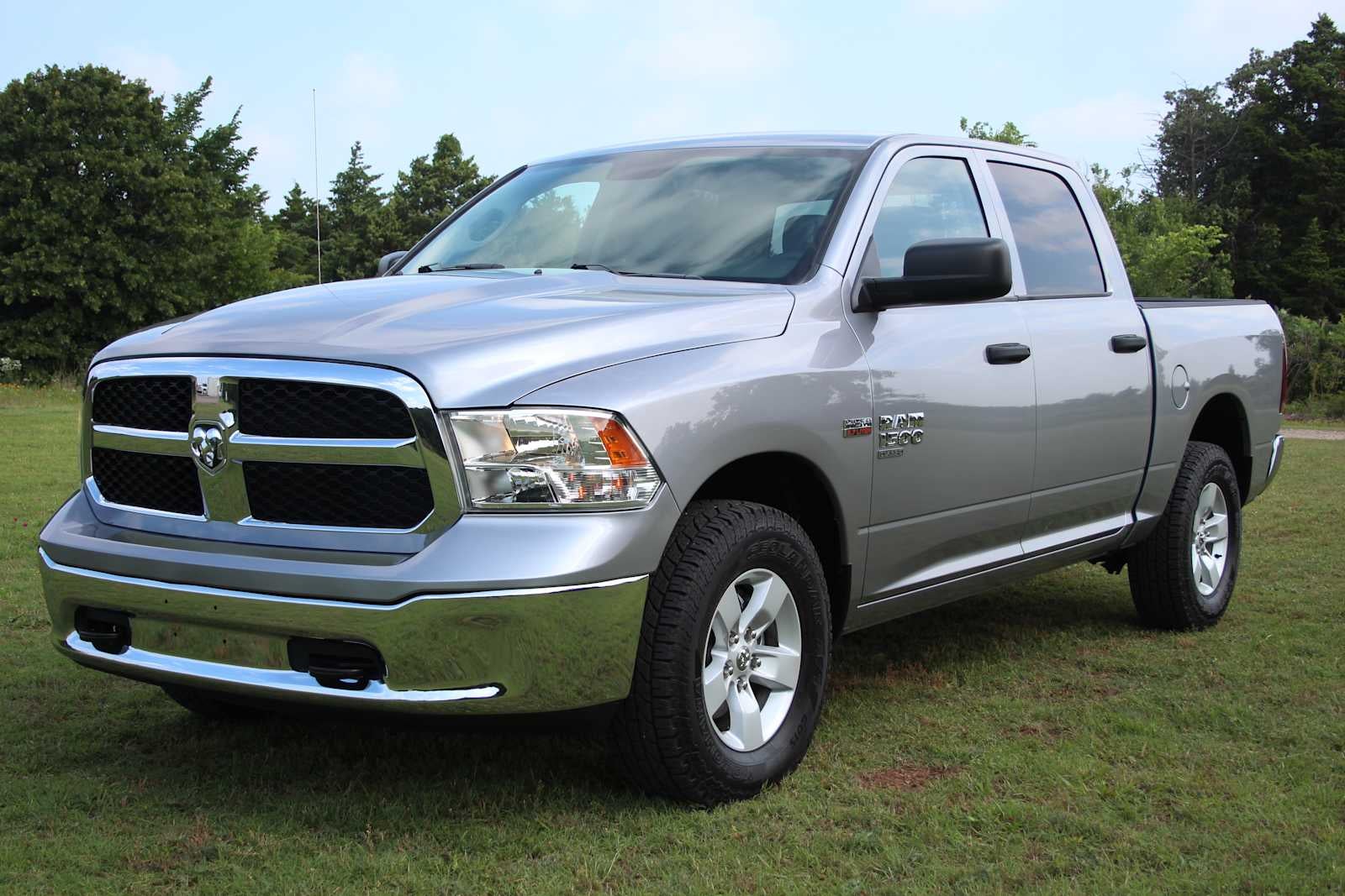 2024 RAM 1500 Classic SSV
