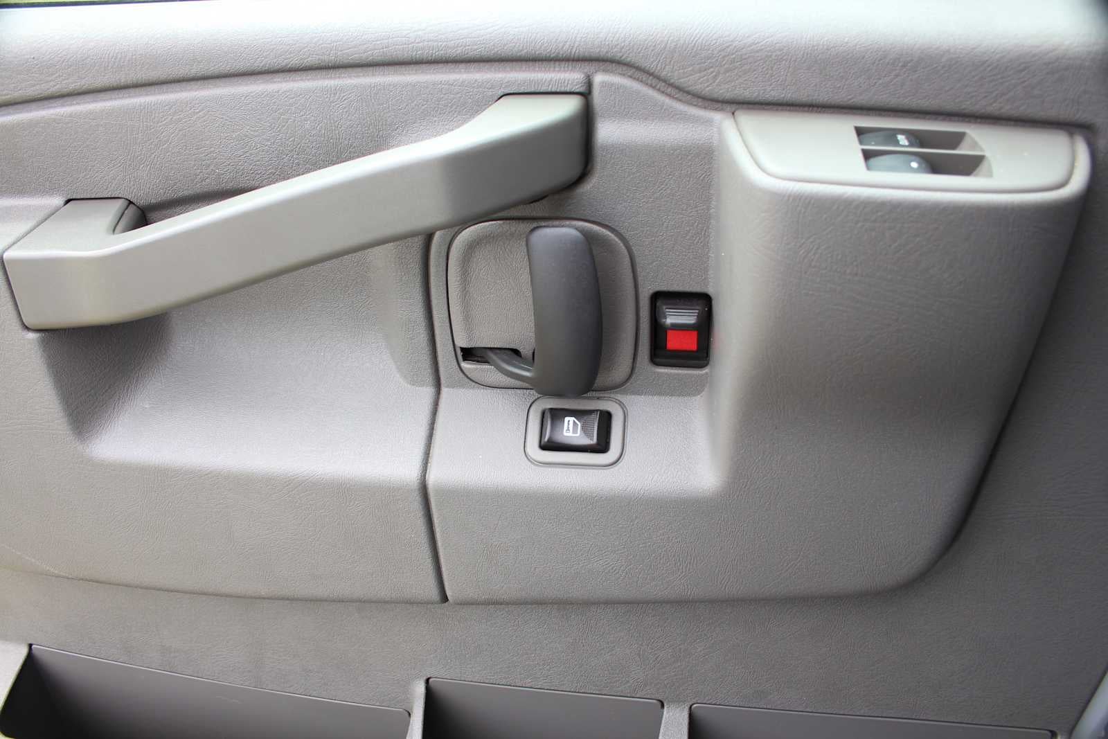 2019 Chevrolet Express 3500 LS