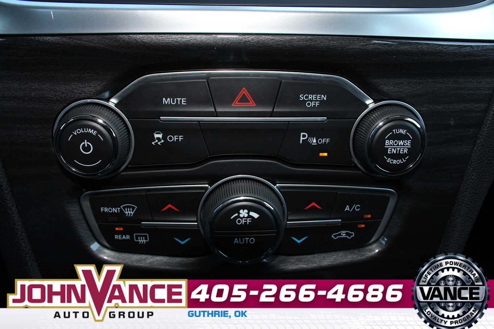 2021 Chrysler 300 Touring L