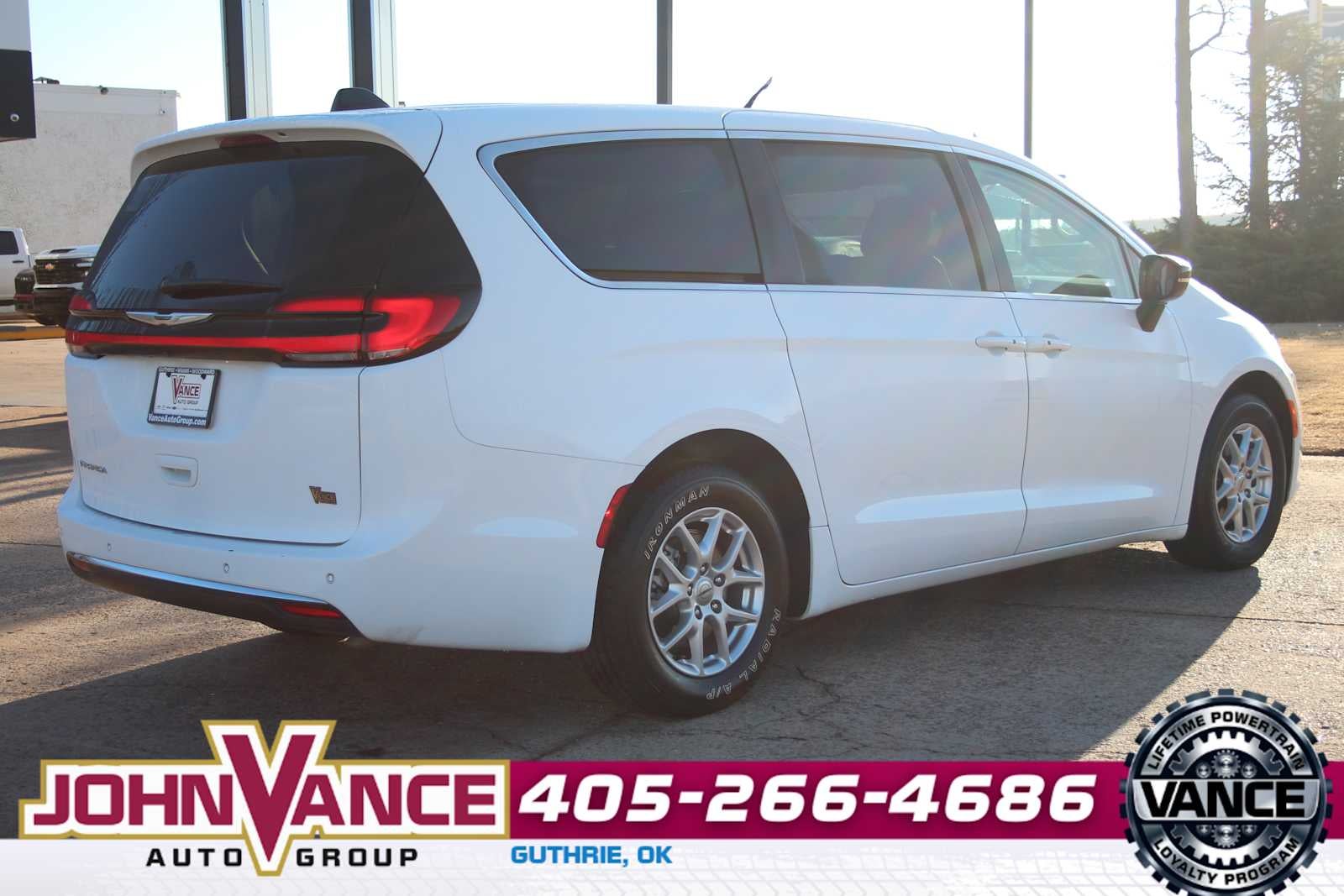 2024 Chrysler Pacifica Touring L