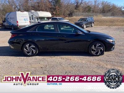 2025 Hyundai Elantra SEL Convenience