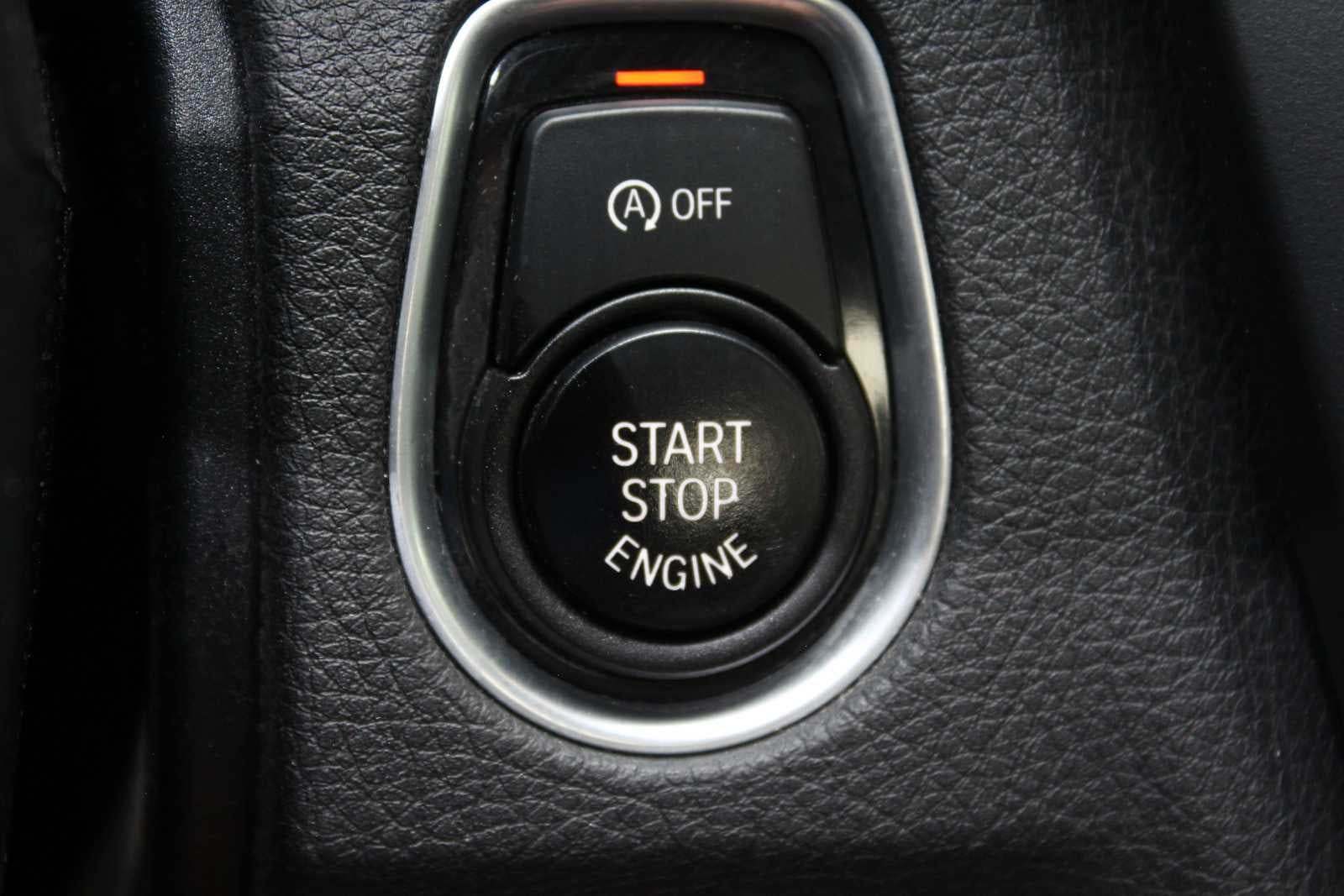 2015 BMW M3 4dr Sdn