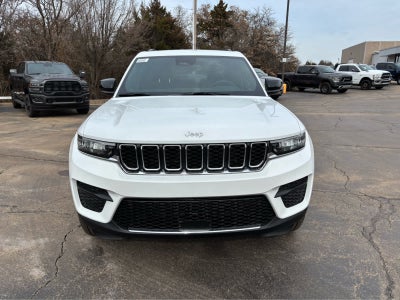 2025 Jeep Grand Cherokee Laredo