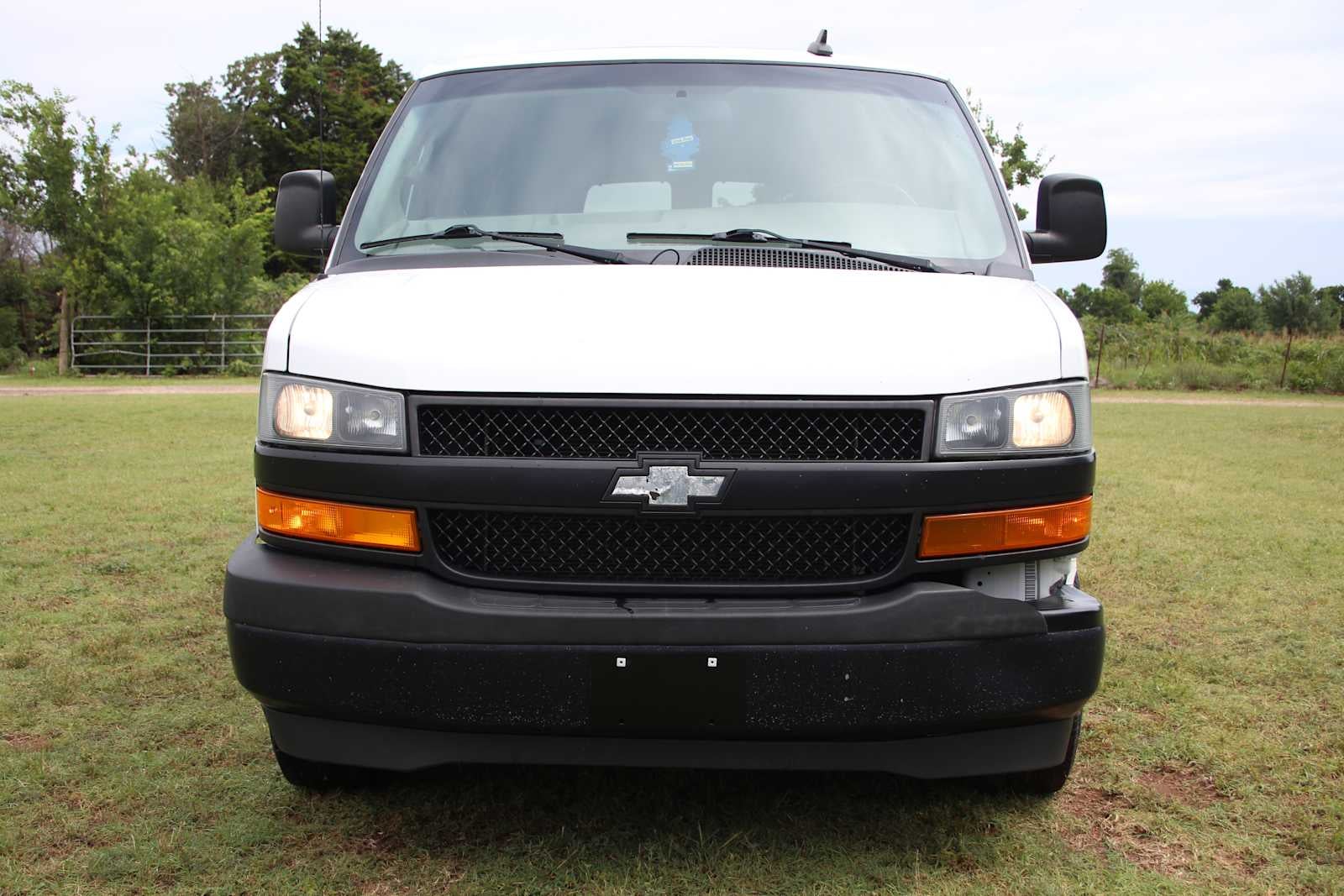 2019 Chevrolet Express Passenger 3500 LS