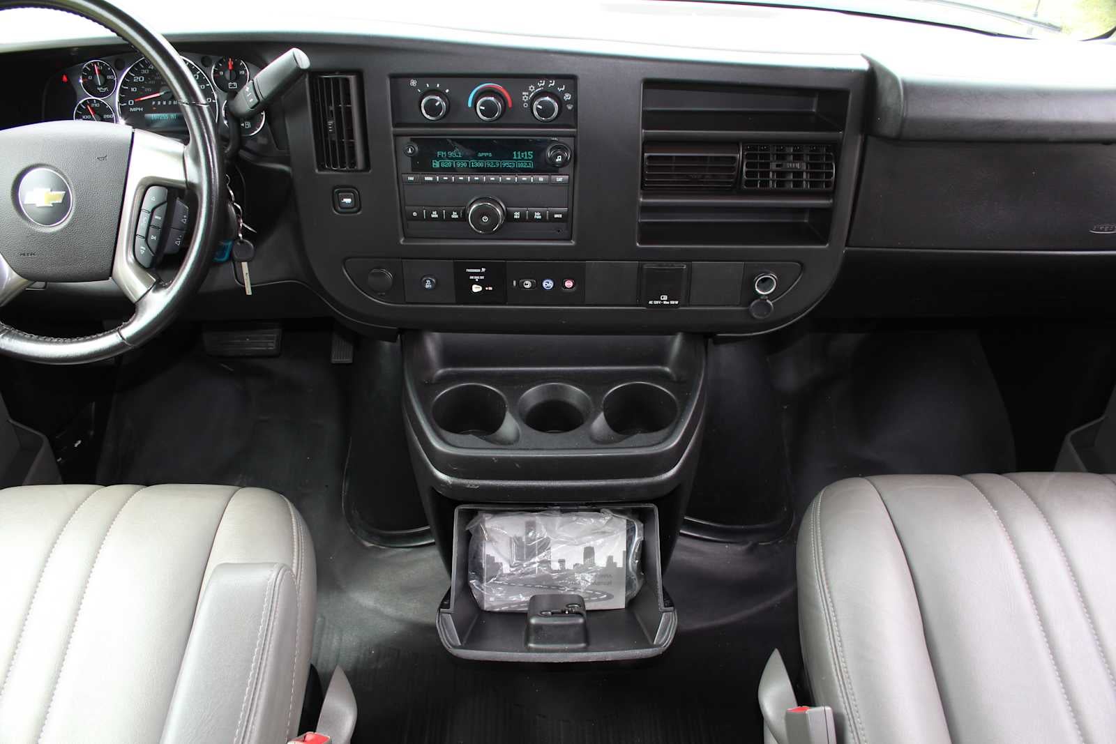 2019 Chevrolet Express Passenger 3500 LS