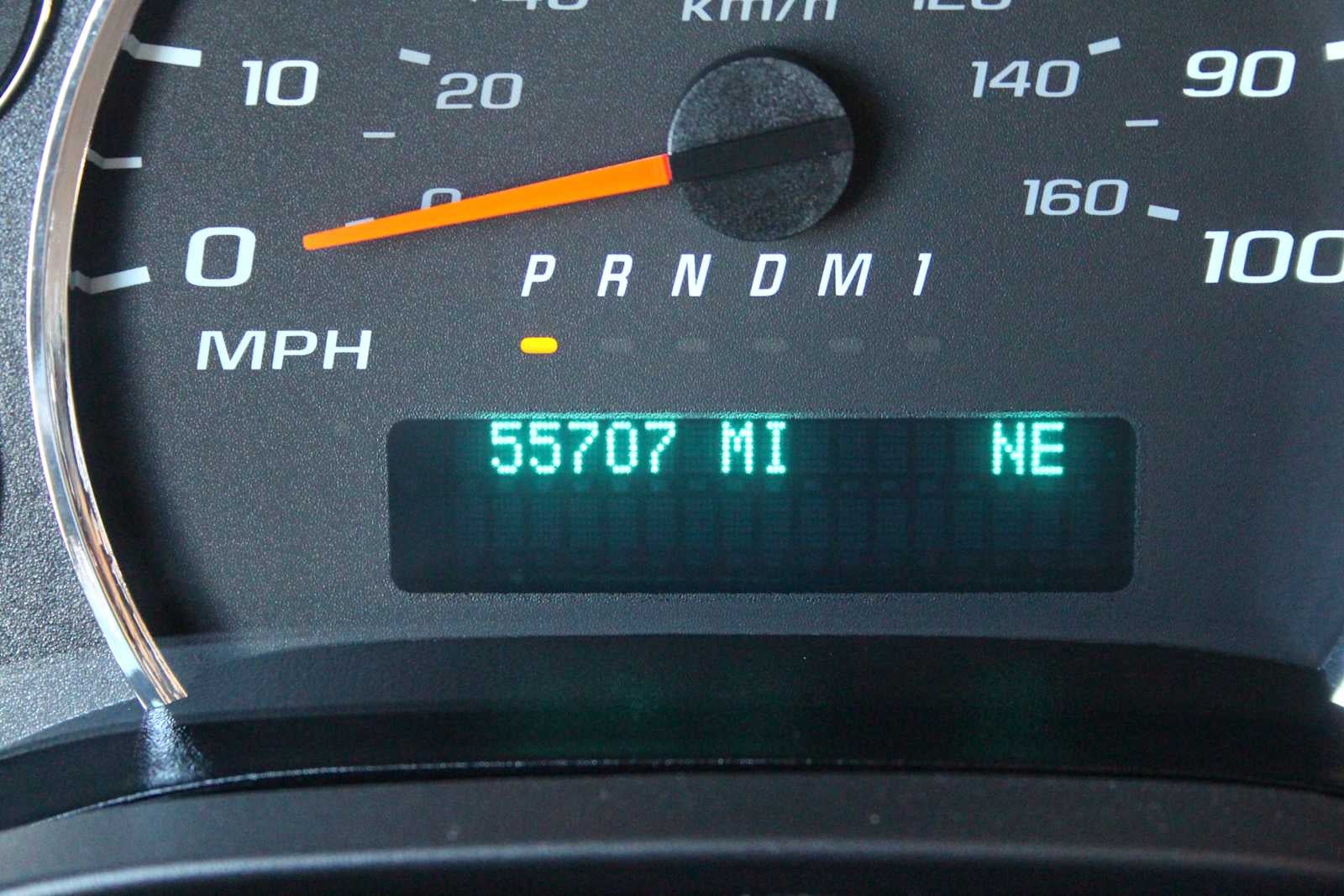 2025 Chevrolet Express Passenger 1LT