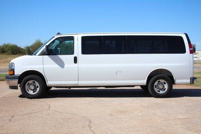 2025 Chevrolet Express Passenger 1LT