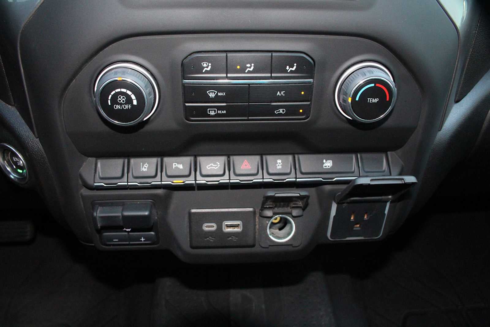 2024 Chevrolet Silverado 2500 HD Custom