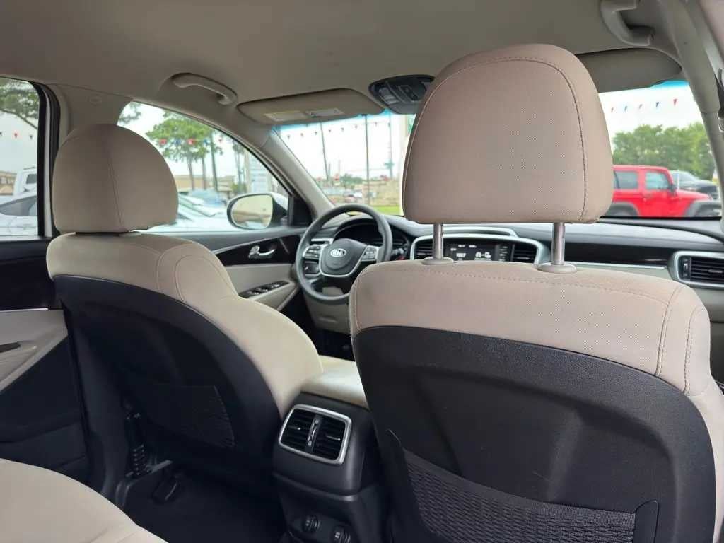 2020 Kia Sorento LX