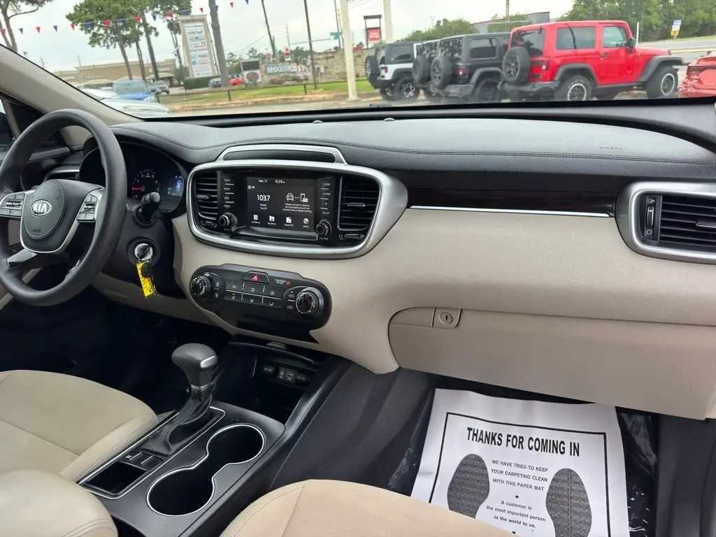 2020 Kia Sorento LX