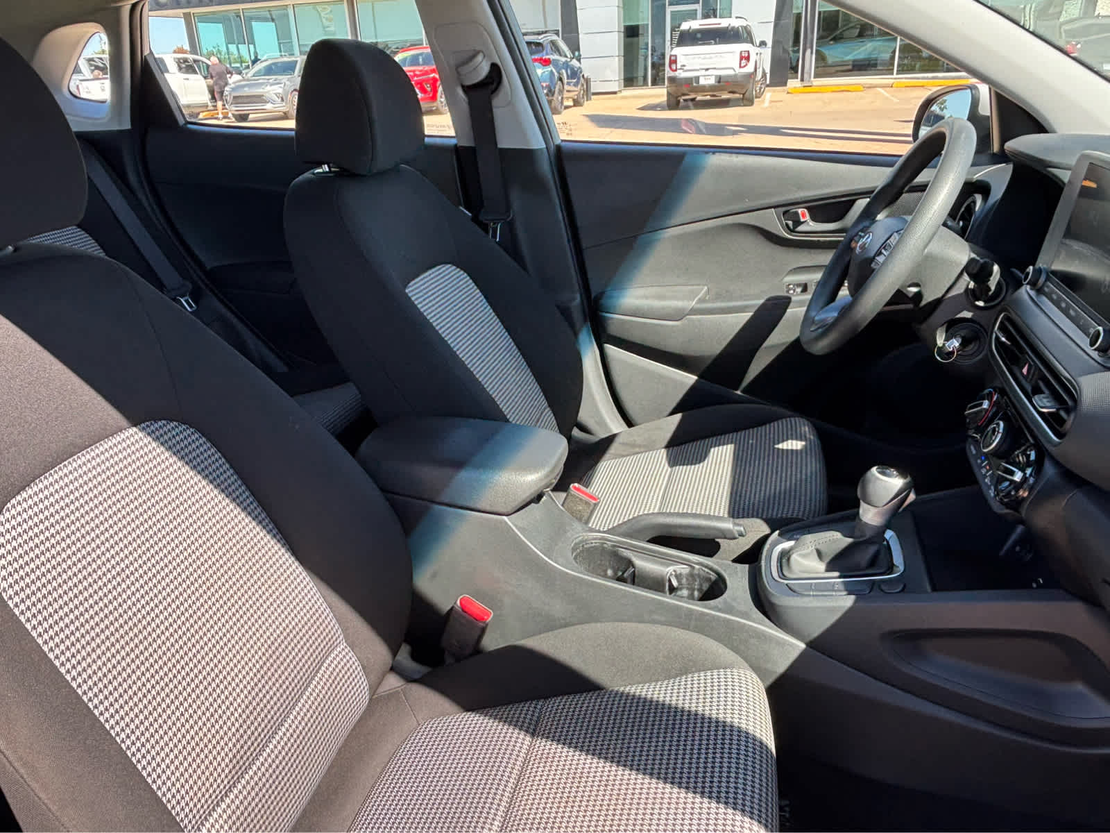 2023 Hyundai Kona SE