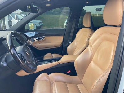 2018 Volvo XC90 Momentum