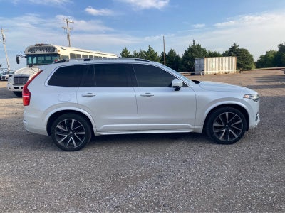 2018 Volvo XC90 Momentum