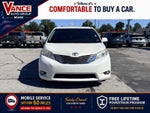 2017 Toyota Sienna XLE Auto Access Seat