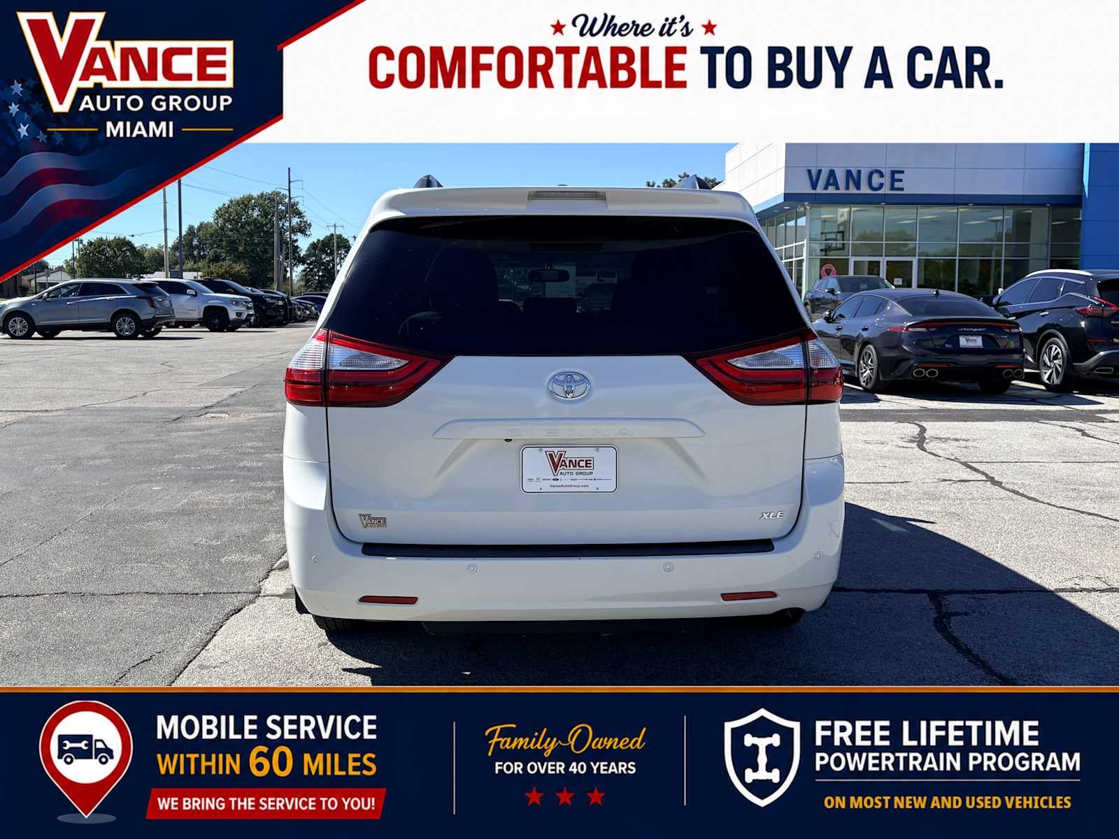 2017 Toyota Sienna XLE Auto Access Seat