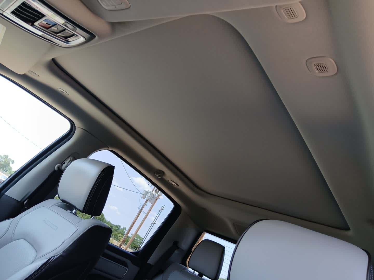 2025 RAM Ram 1500 Laramie Crew Cab 4x4 5'7' Box