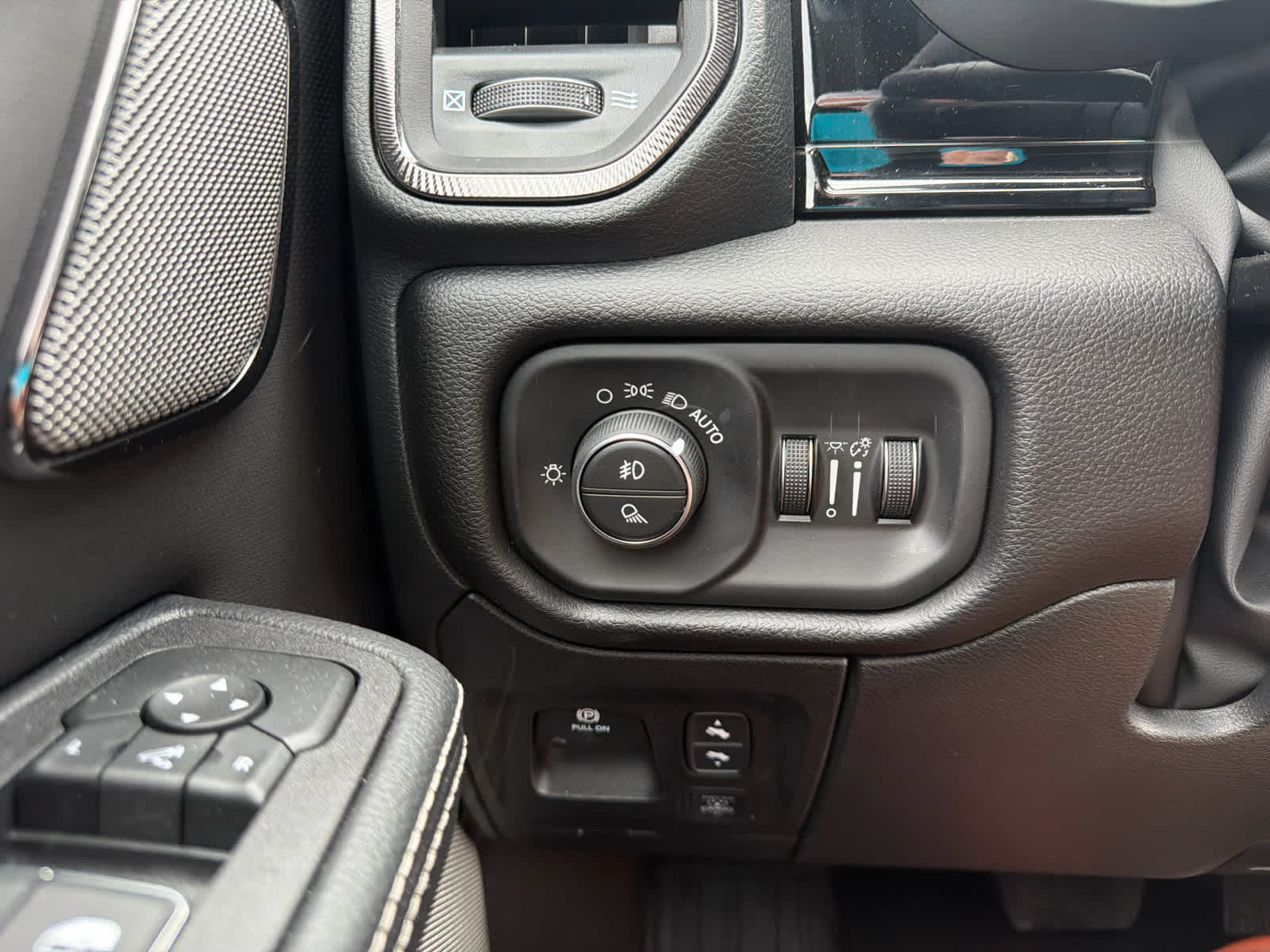 2026 RAM Ram 1500 Rebel Crew Cab 4x4 5'7' Box