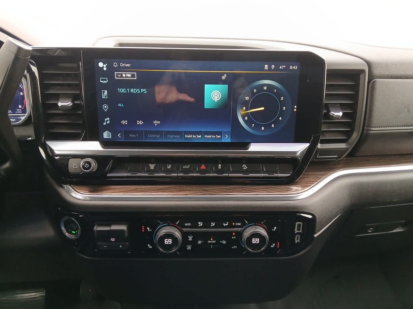 2024 Chevrolet Silverado 2500HD 4WD Crew Cab Standard Bed LT