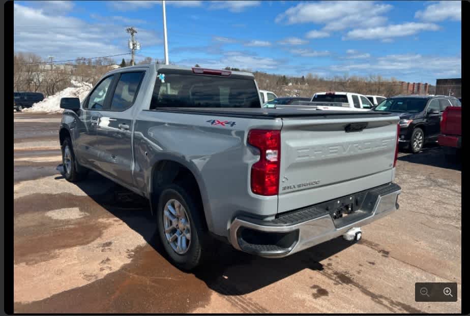 2024 Chevrolet Silverado 1500 4WD Crew Cab Short Bed LT with 2FL