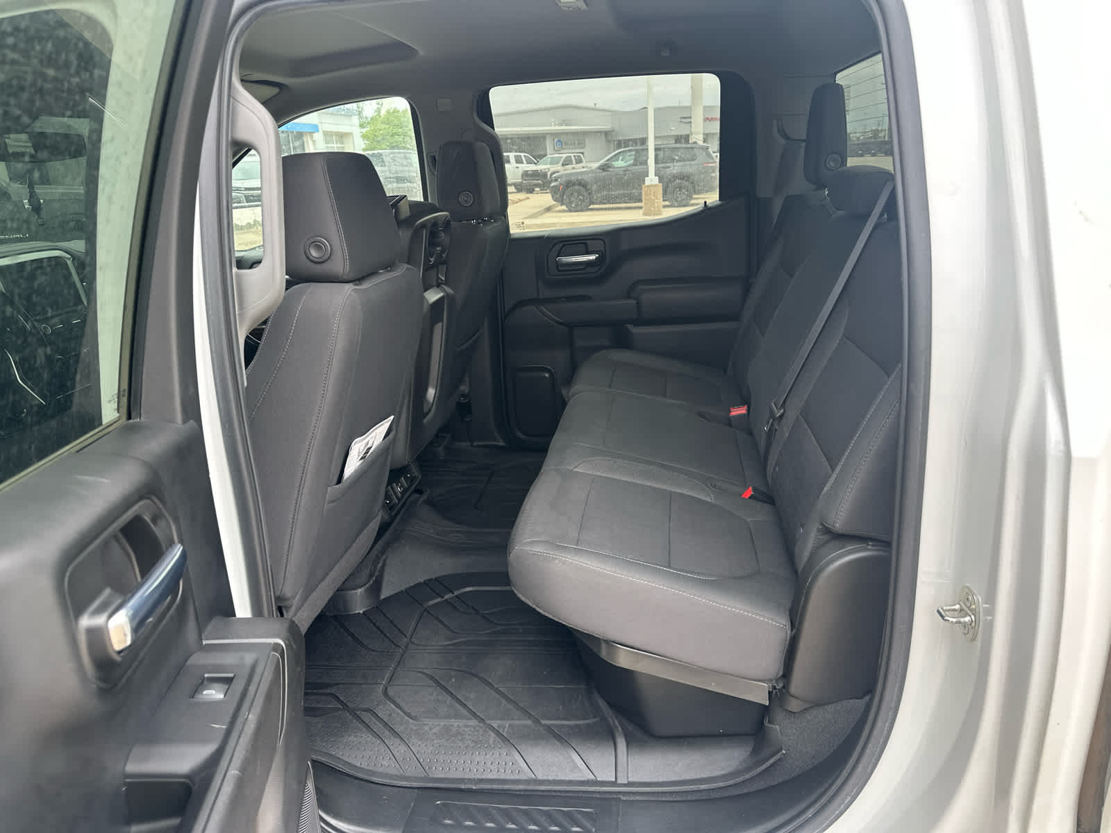 2022 Chevrolet Silverado 1500 LTD 2WD Crew Cab Short Bed LT