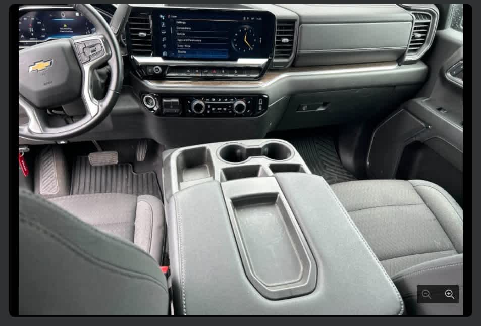 2023 Chevrolet Silverado 1500 4WD Double Cab Standard Bed LT