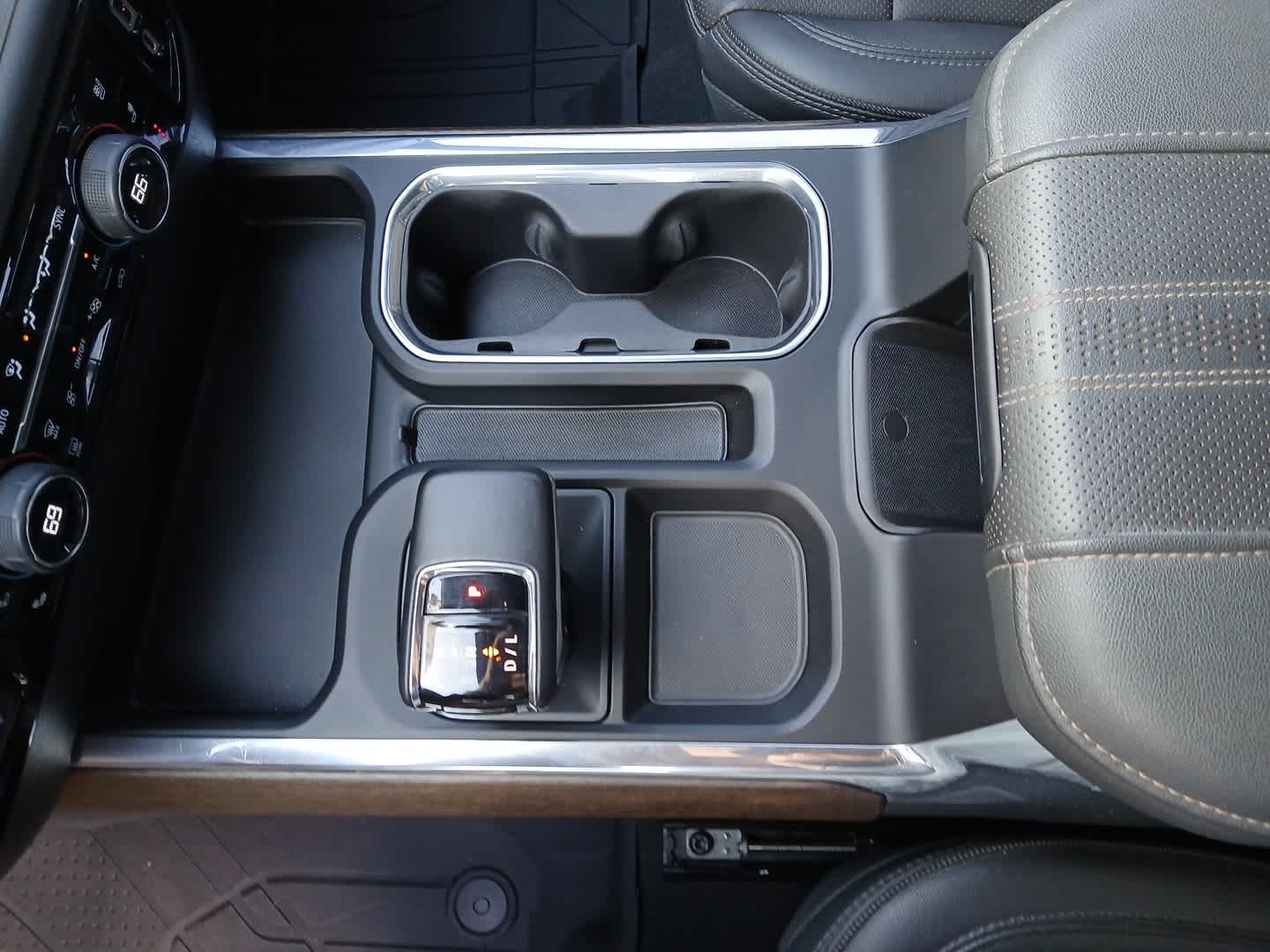 2023 Chevrolet Silverado 1500 4WD Crew Cab Short Bed High Country