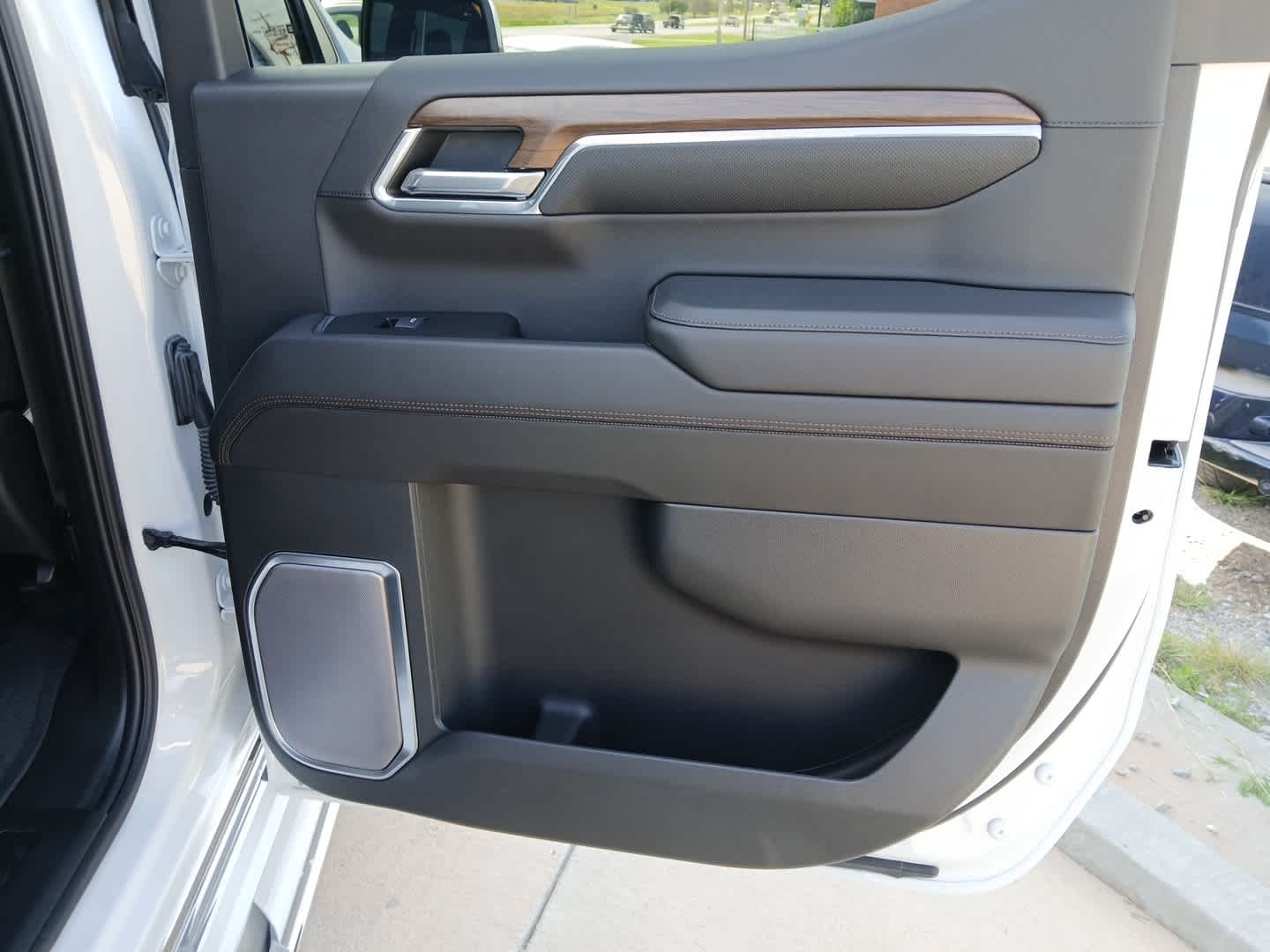 2023 Chevrolet Silverado 1500 4WD Crew Cab Short Bed High Country