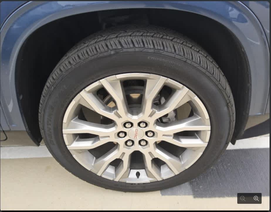 2026 GMC Acadia AWD Denali