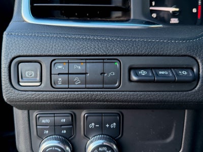 2021 GMC Yukon 4WD Denali