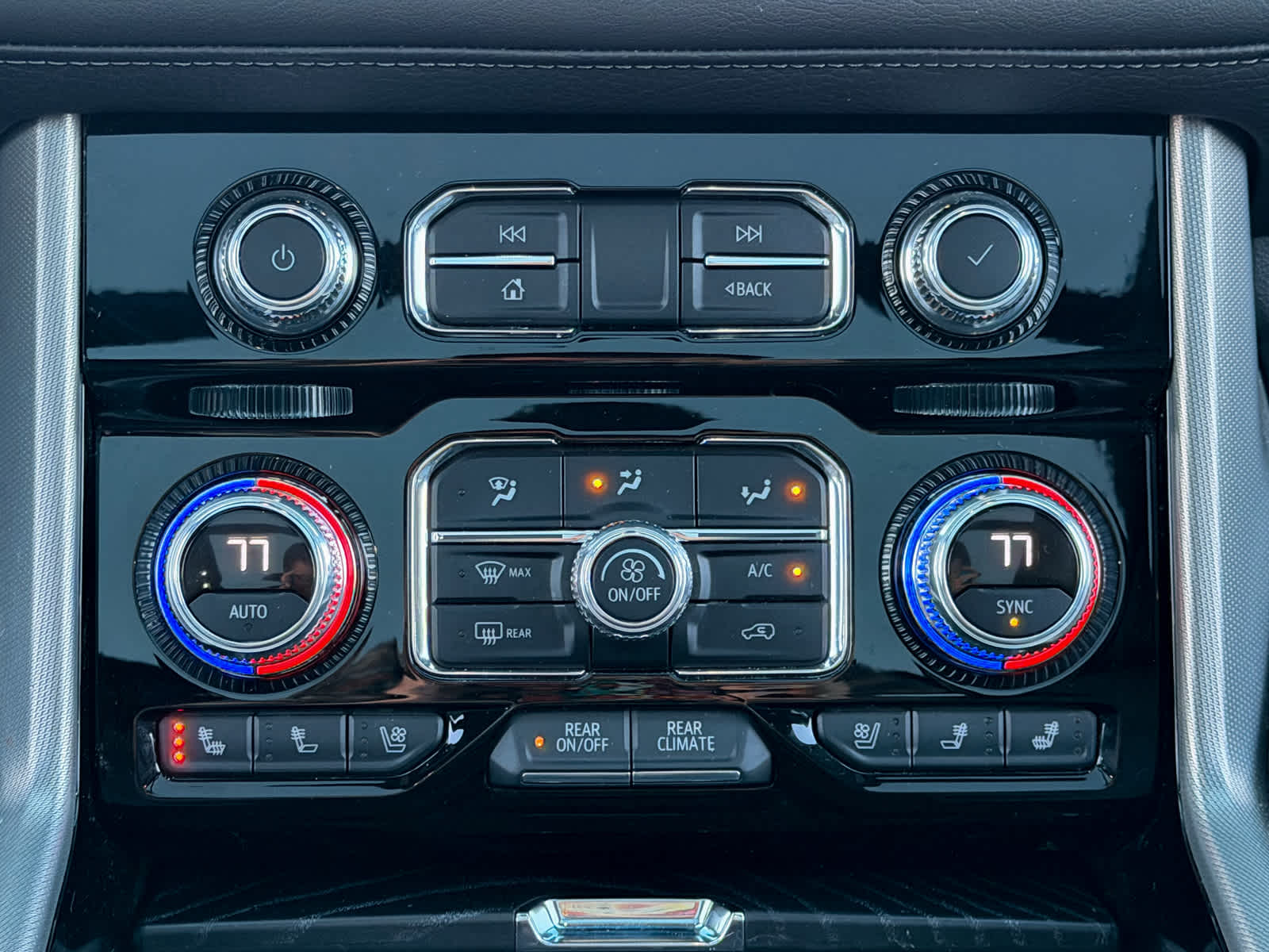 2021 GMC Yukon 4WD Denali