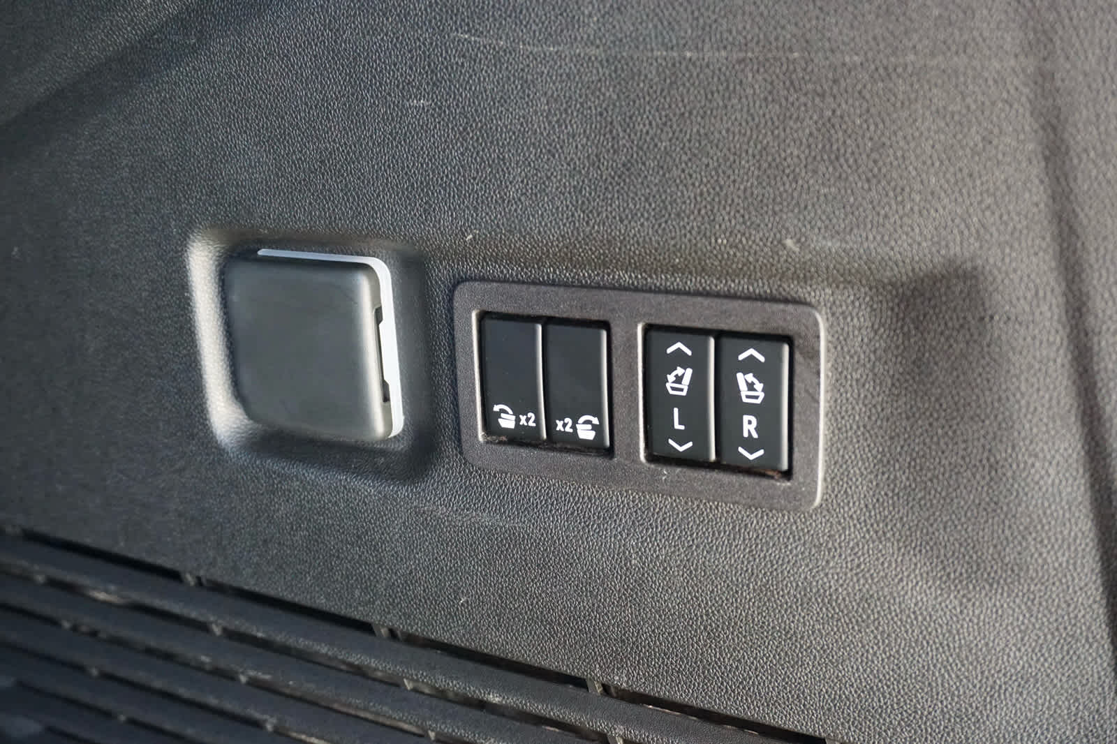 2023 GMC Yukon XL 4WD Denali Ultimate