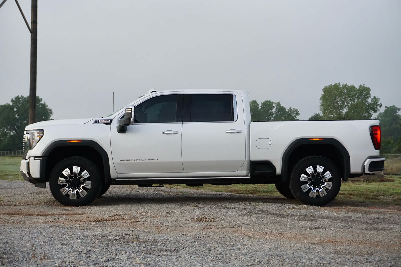 2025 GMC Sierra 2500HD 4WD Crew Cab Standard Bed Denali