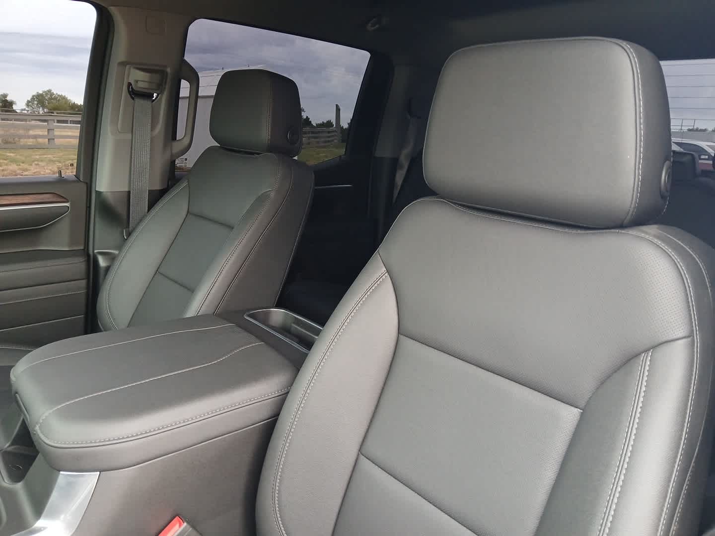 2026 GMC Sierra 1500 Crew Cab, Short Bed, SLT, 4WD