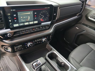 2026 GMC Sierra 1500 Crew Cab, Short Bed, SLT, 4WD