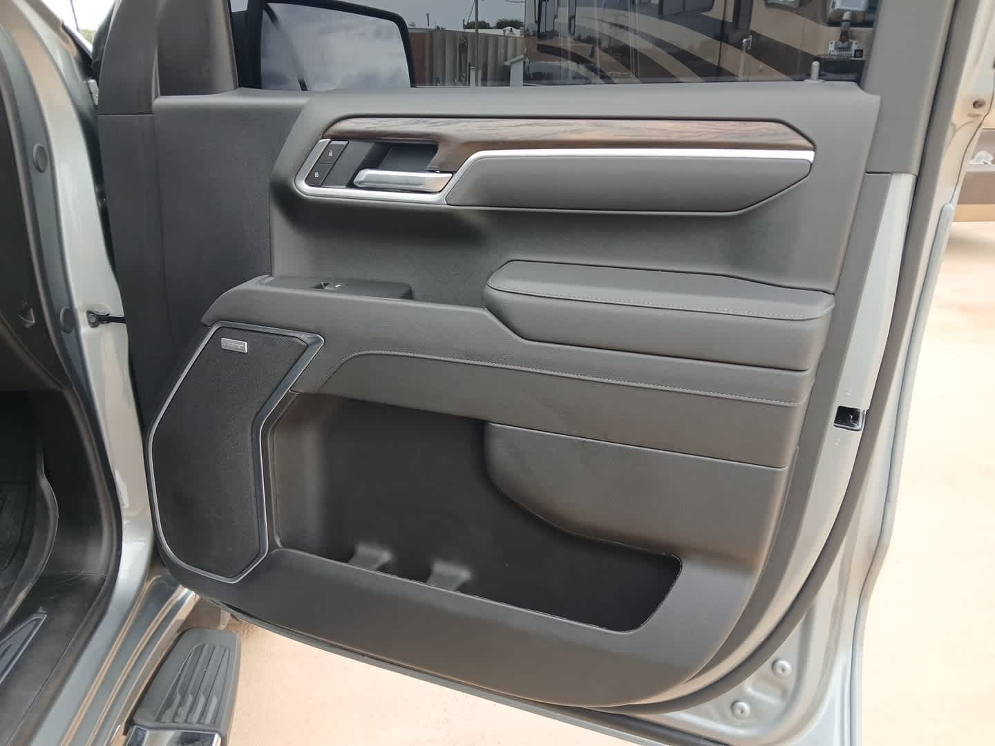 2026 GMC Sierra 1500 Crew Cab, Short Bed, SLT, 4WD