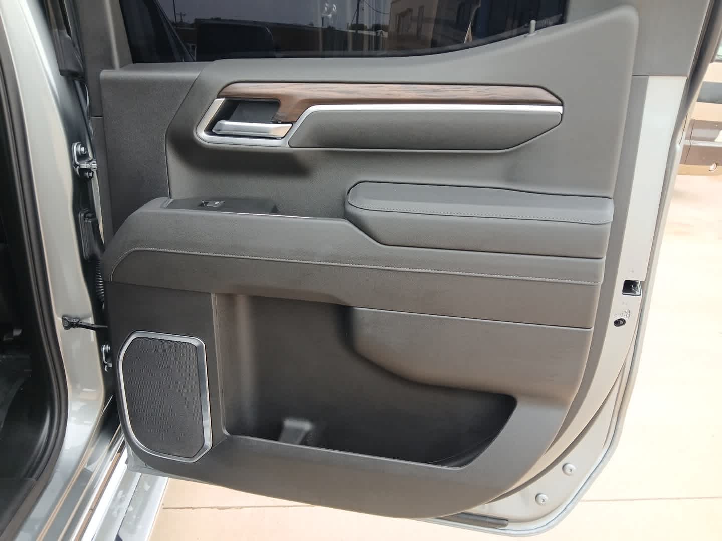 2026 GMC Sierra 1500 Crew Cab, Short Bed, SLT, 4WD