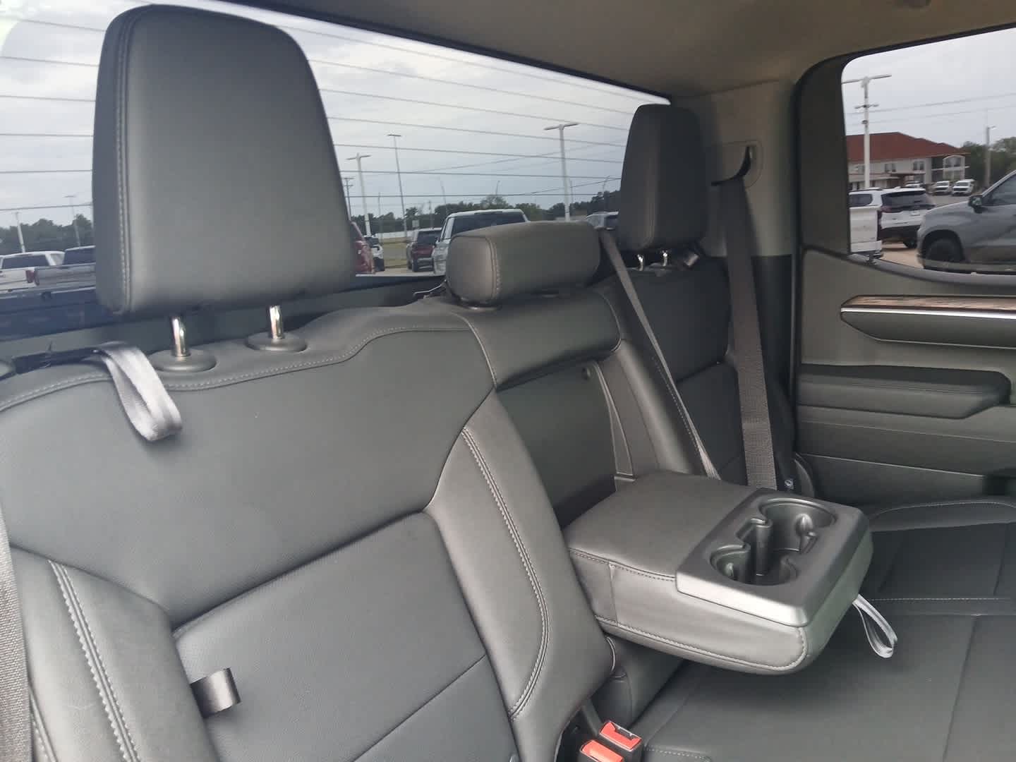 2026 GMC Sierra 1500 Crew Cab, Short Bed, SLT, 4WD