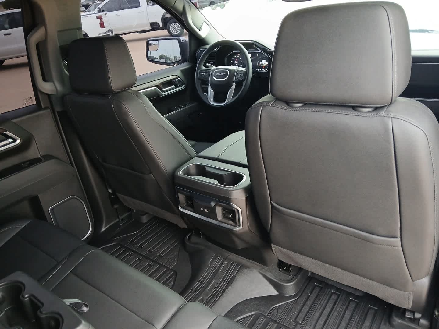 2026 GMC Sierra 1500 Crew Cab, Short Bed, SLT, 4WD