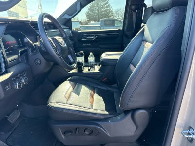 2022 GMC Sierra 1500 4WD Crew Cab Short Box AT4