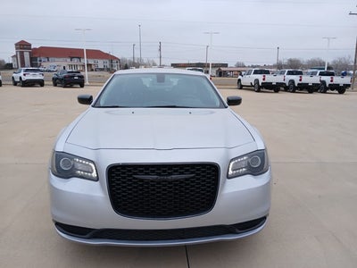 2022 Chrysler 300 Touring