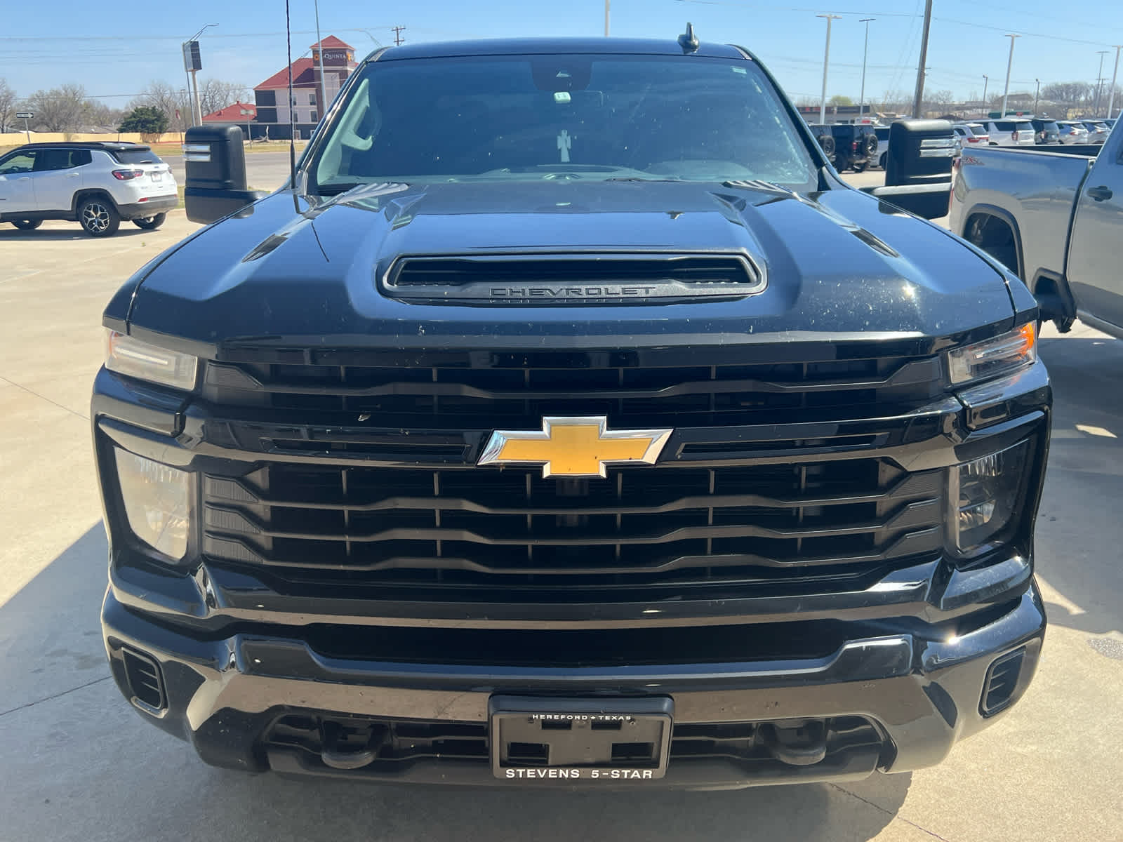 2024 Chevrolet Silverado 2500HD 4WD Crew Cab Standard Bed Custom