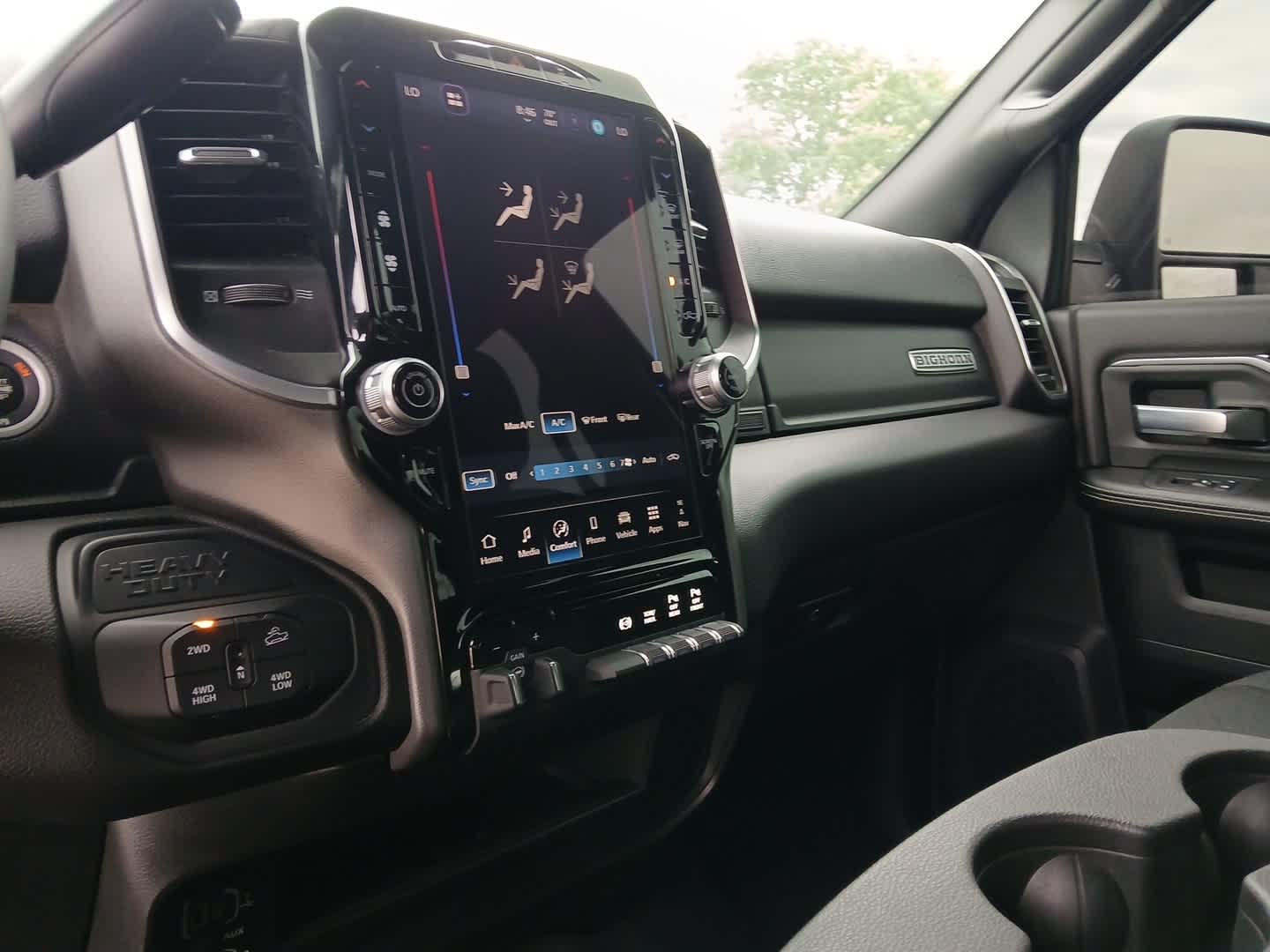 2025 RAM Ram 2500 Big Horn Crew Cab 4x4 6'4' Box