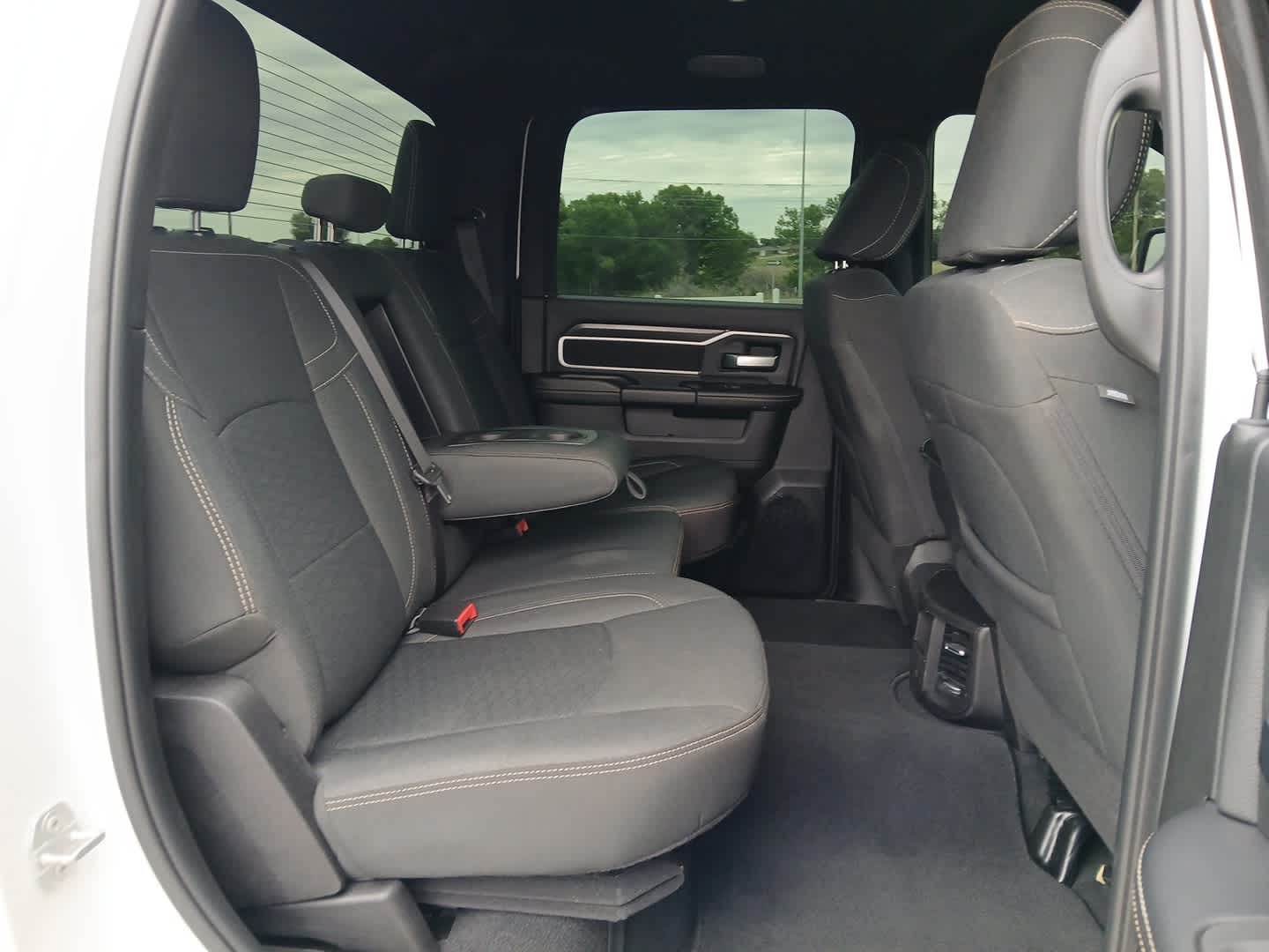 2025 RAM Ram 2500 Big Horn Crew Cab 4x4 6'4' Box
