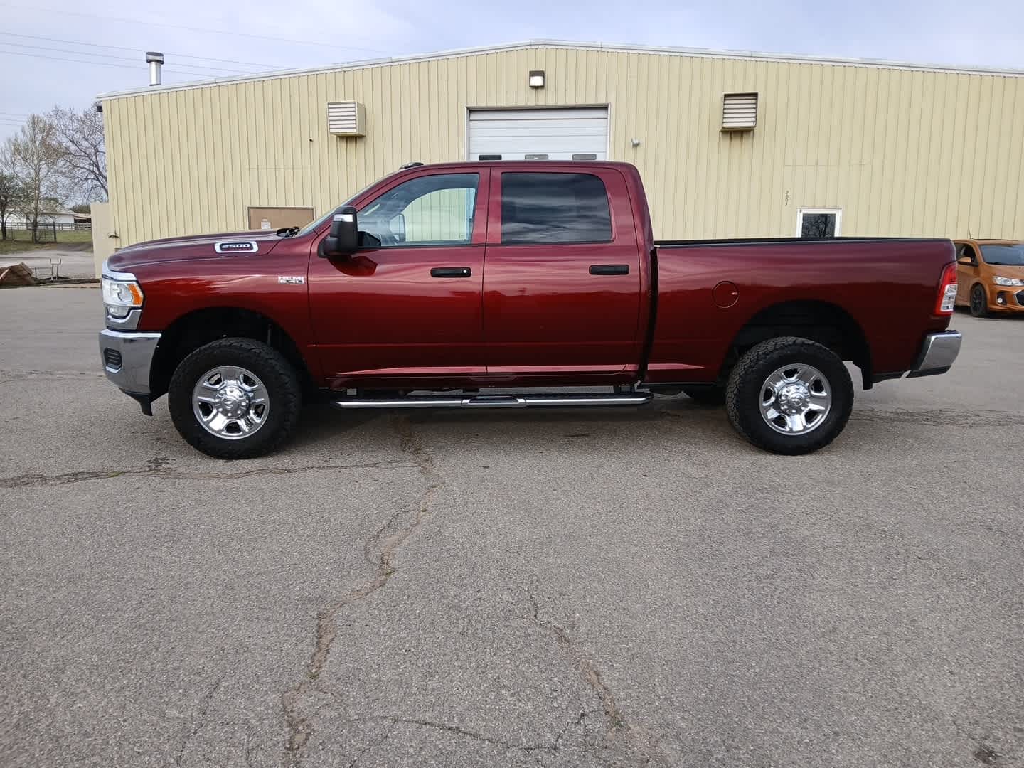2023 RAM Ram 2500 Tradesman Crew Cab 4x4 6'4' Box