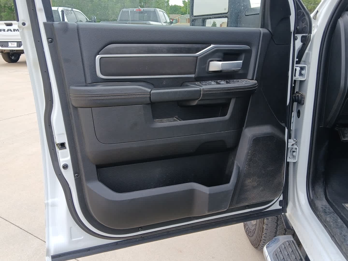 2024 RAM Ram 2500 Big Horn Crew Cab 4x4 6'4' Box