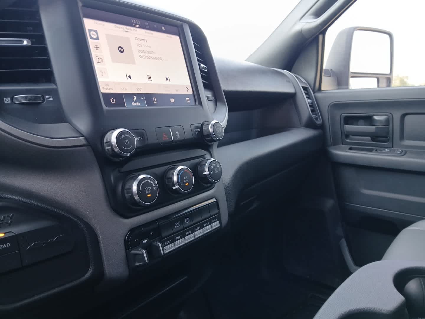 2024 RAM Ram 2500 Tradesman Crew Cab 4x4 8' Box
