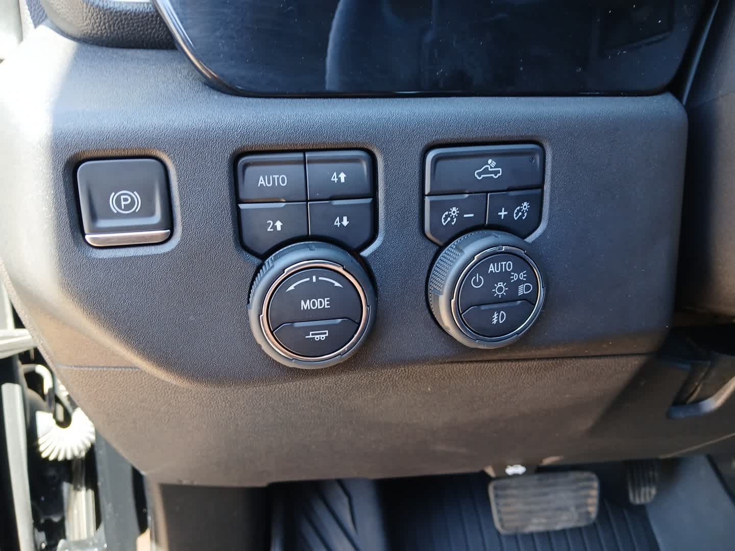 2024 Chevrolet Silverado 1500 4WD Crew Cab Short Bed LT Trail Boss